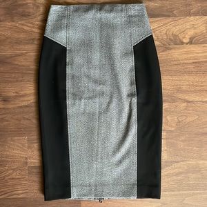 Women’s Express zipper back pencil skirt